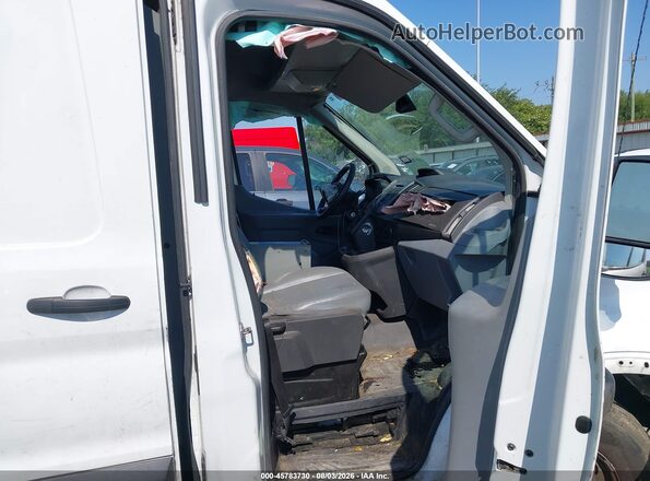 1FTYR1CMXJKA69796 2018 FORD TRANSIT White Front interior view