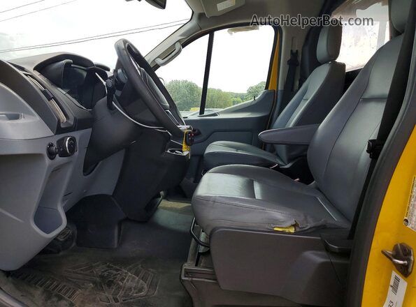 1FTYR1YM0HKA29083 2017 FORD TRANSIT Yellow Vista interior delantera