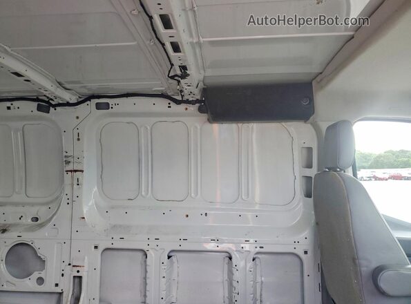 1FTYR2ZM7JKA08130 2018 FORD TRANSIT Белый Вид задней части салона