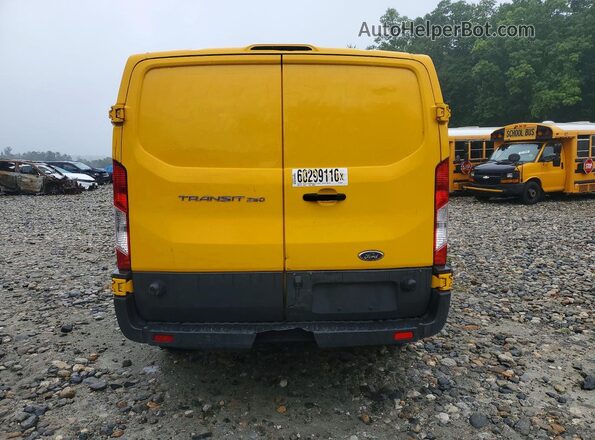 1FTYR2ZM8GKA90166 2016 FORD TRANSIT Yellow Вид ззаду