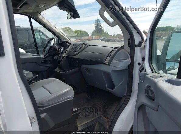 1FTYR3XM4JKB03480 2018 FORD TRANSIT-250 White Front interior view