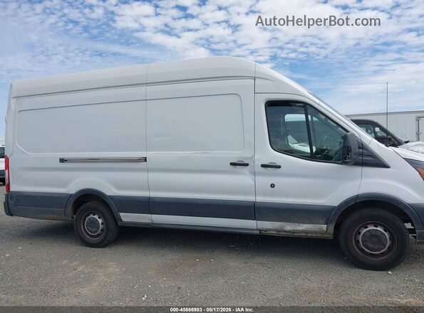 1FTYR3XM4JKB03480 2018 FORD TRANSIT-250 White Rear interior view