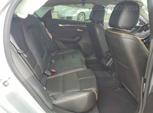 1G1105S30LU100887 2020 CHEVROLET IMPALA Silver Vista de los asientos traseros