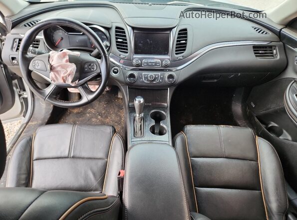 1G1105S30LU107547 2020 CHEVROLET IMPALA Серебряный Вид панели приборов