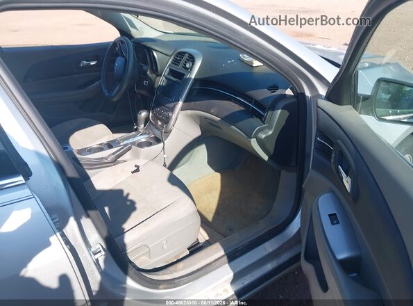 1G11B5SA1GF117720 2016 CHEVROLET MALIBU Серебряный Вид салона спереди