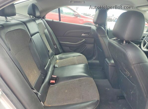 1G11C5SA1GF117424 2016 CHEVROLET MALIBU Silver Widok tylnych siedzeń
