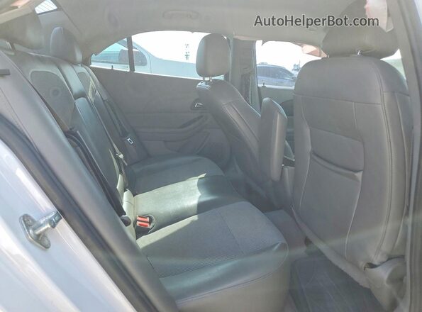 1G11C5SA2GF127797 2016 CHEVROLET MALIBU Белый Вид задних сидений