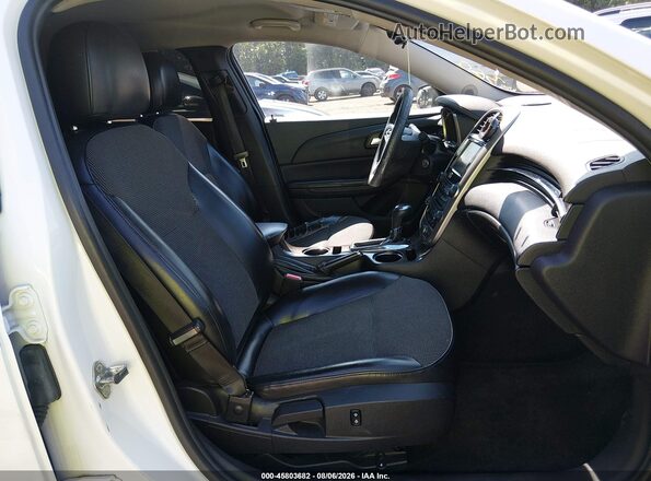 1G11C5SA9GU147265 2016 CHEVROLET MALIBU White Front interior view
