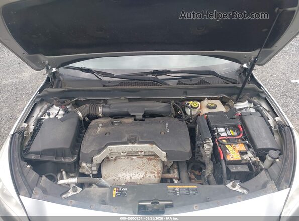 1G11E5SA8GF107001 2016 CHEVROLET MALIBU Серебряный Вид сзади