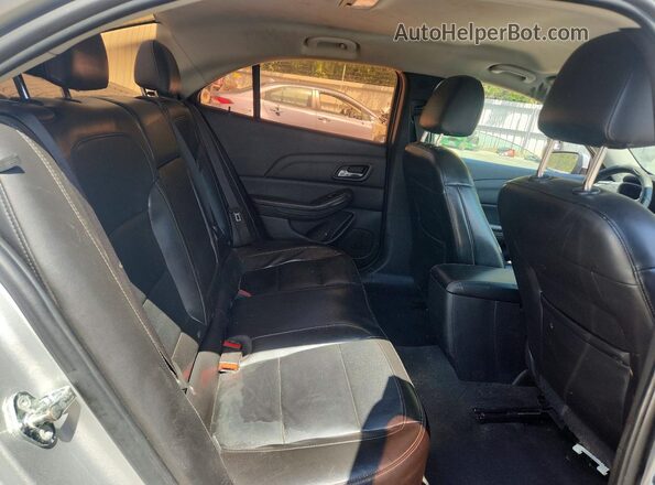 1G11E5SAXGF100552 2016 CHEVROLET MALIBU Серебряный Вид задних сидений