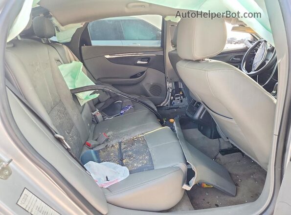1G11Z5SA3KU117640 2019 CHEVROLET IMPALA Silver Vista de los asientos traseros