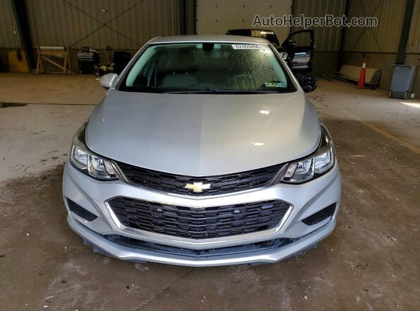 1G1BC5SM0H7199527 2017 CHEVROLET CRUZE Silver Widok z przodu