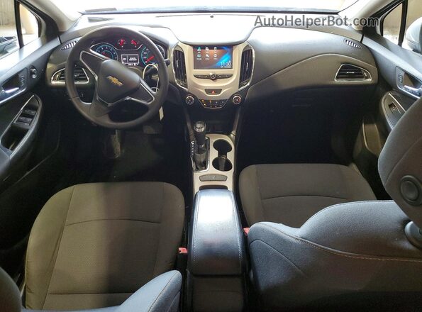 1G1BC5SM0H7199527 2017 CHEVROLET CRUZE Silver Widok deski rozdzielczej