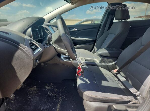 1G1BC5SM3J7207822 2018 CHEVROLET CRUZE Silver Widok wnętrza z przodu