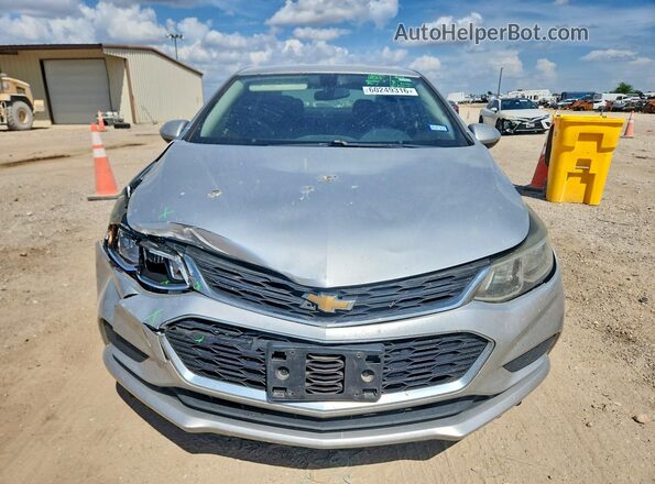 1G1BC5SM3J7207822 2018 CHEVROLET CRUZE Silver Widok z przodu
