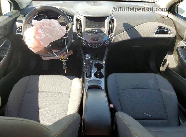 1G1BC5SM3K7113389 2019 CHEVROLET CRUZE Белый Вид панели приборов
