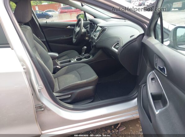 1G1BC5SM4K7150256 2019 CHEVROLET CRUZE Silver Front interior view