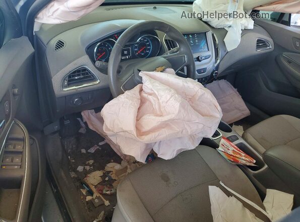 1G1BC5SM7H7164239 2017 CHEVROLET CRUZE Silver Widok deski rozdzielczej