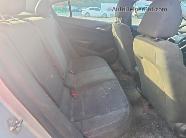 1G1BC5SM7J7143770 2018 CHEVROLET CRUZE Серебряный Вид задних сидений