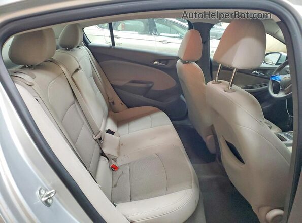 1G1BE5SM0J7187099 2018 CHEVROLET CRUZE Silver Vista de los asientos traseros