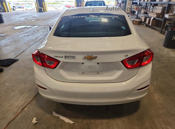 1G1BE5SM1J7215475 2018 CHEVROLET CRUZE White Հետևի տեսք