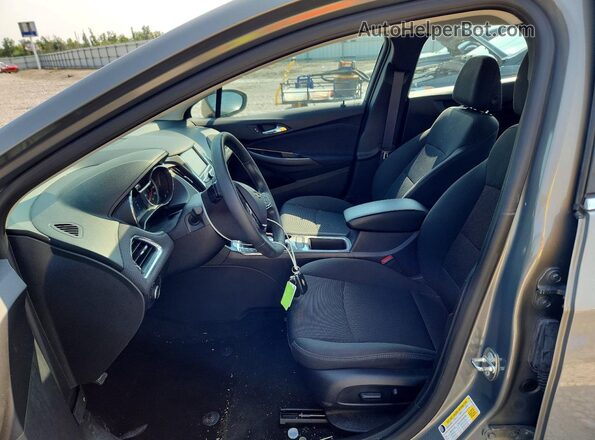 1G1BE5SM2H7157015 2017 CHEVROLET CRUZE Серый Вид салона спереди