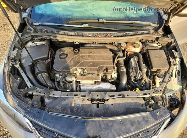 1G1BE5SM3H7140174 2017 CHEVROLET CRUZE Silver Rear interior view