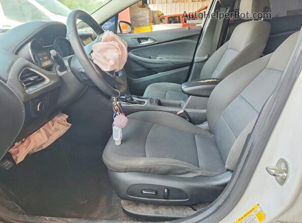 1G1BE5SM6J7205539 2018 CHEVROLET CRUZE White წინა სალონის ხედი