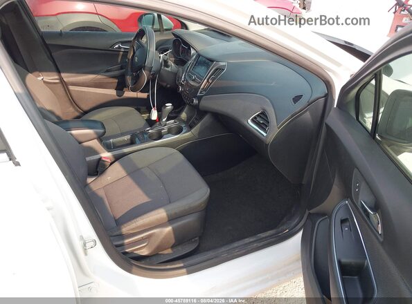 1G1BE5SM6K7143965 2019 CHEVROLET CRUZE Белый Вид салона спереди