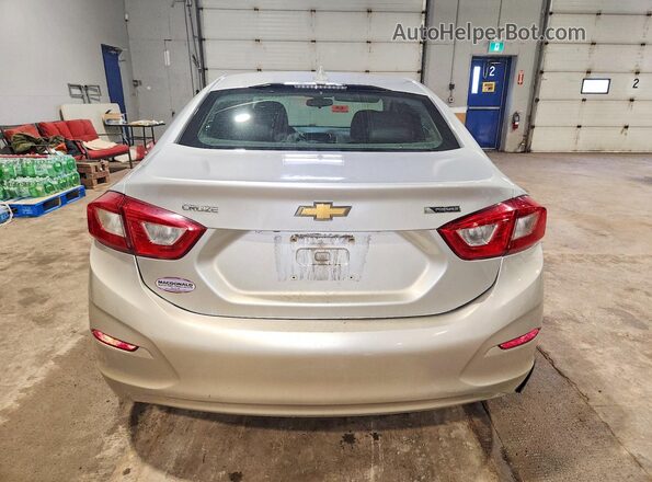 1G1BF5SM9J7208481 2018 CHEVROLET CRUZE Серебряный Вид сзади