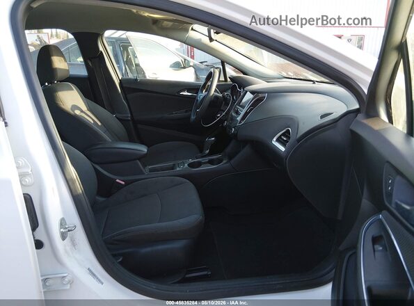 1G1BJ5SM3K7104147 2019 CHEVROLET CRUZE White Widok wnętrza z przodu