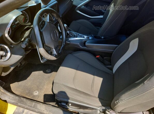 1G1FB3DS0H0153841 2017 CHEVROLET CAMARO Silver Widok wnętrza z przodu