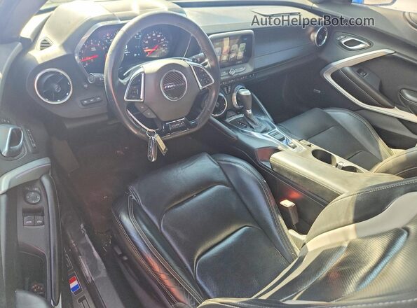 1G1FD1RS0H0107241 2017 CHEVROLET CAMARO Blue Dashboard view