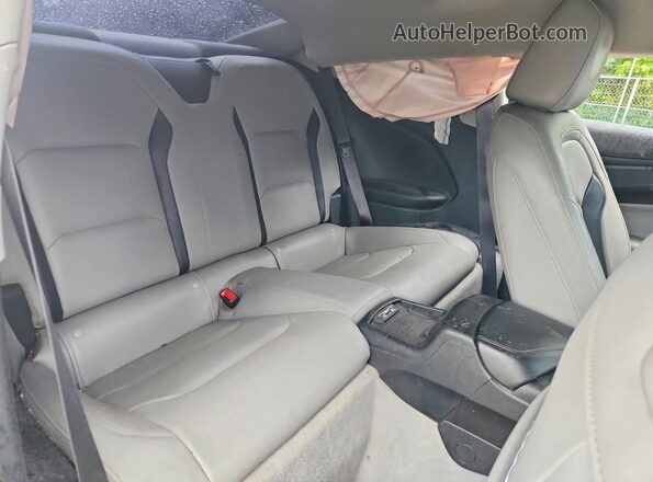1G1FD1RS3N0106998 2022 CHEVROLET CAMARO White Вид задніх сидінь