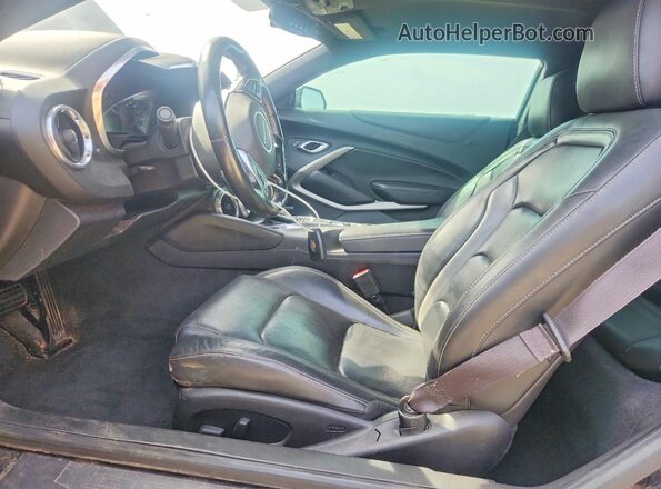 1G1FD1RS5H0180265 2017 CHEVROLET CAMARO Black Front interior view