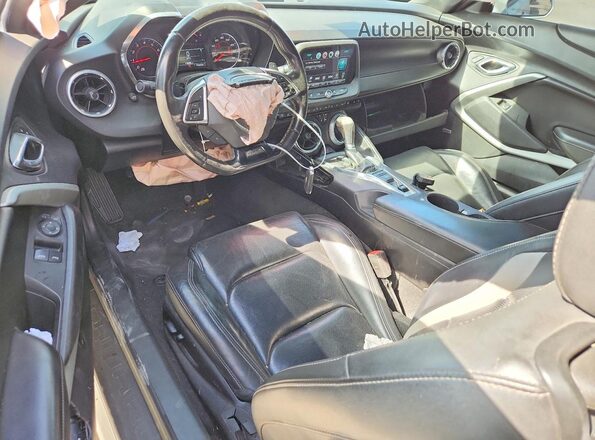 1G1FD1RS6H0133827 2017 CHEVROLET CAMARO Белый Вид панели приборов