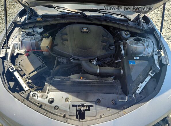1G1FD1RS8J0108787 2018 CHEVROLET CAMARO Серебряный Вид задней части салона