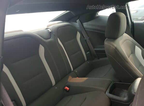 1G1FF1R74M0126536 2021 CHEVROLET CAMARO Red Widok tylnych siedzeń