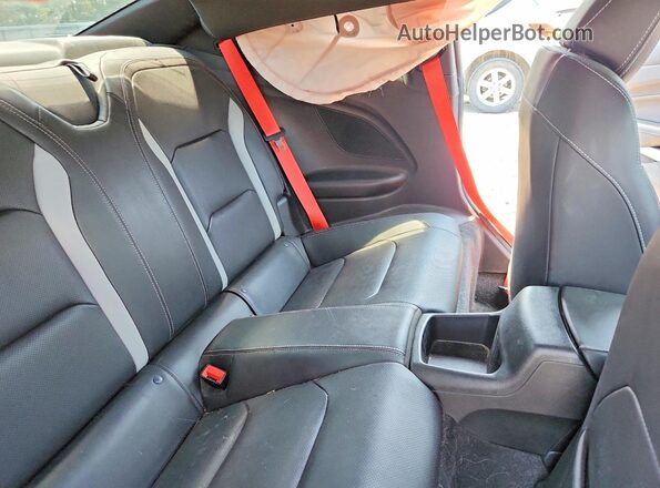 1G1FF1R79M0122305 2021 CHEVROLET CAMARO Red უკანა სავარძლების ხედი