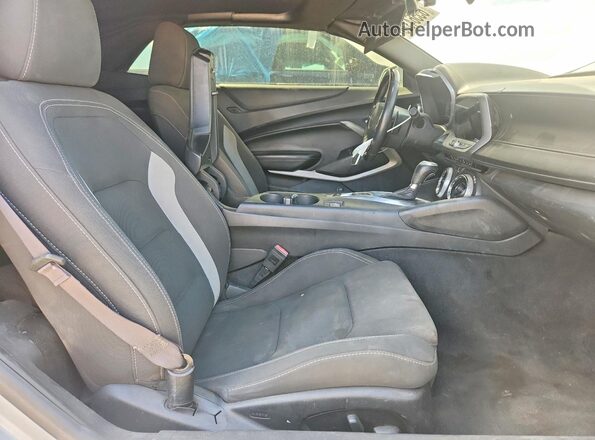 1G1FF3D74H0205035 2017 CHEVROLET CAMARO Серебряный Вид задних сидений