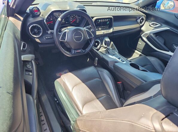 1G1FH1R70J0142741 2018 CHEVROLET CAMARO Blue Вид панелі приладів
