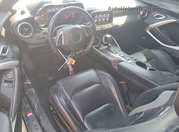 1G1FH1R70K0146970 2019 CHEVROLET CAMARO Black Dashboard view