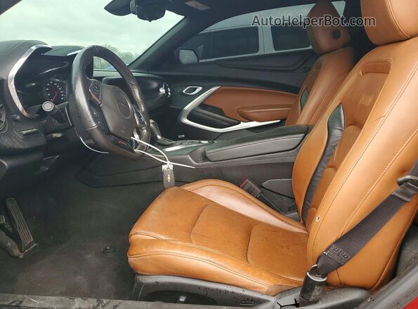 1G1FH1R71K0149358 2019 CHEVROLET CAMARO Красный Вид салона спереди