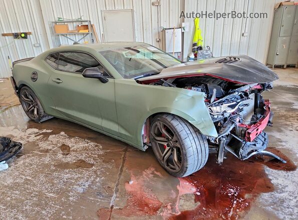 1G1FH1R79P0110850 2023 CHEVROLET CAMARO Зеленый Передняя правая четверть