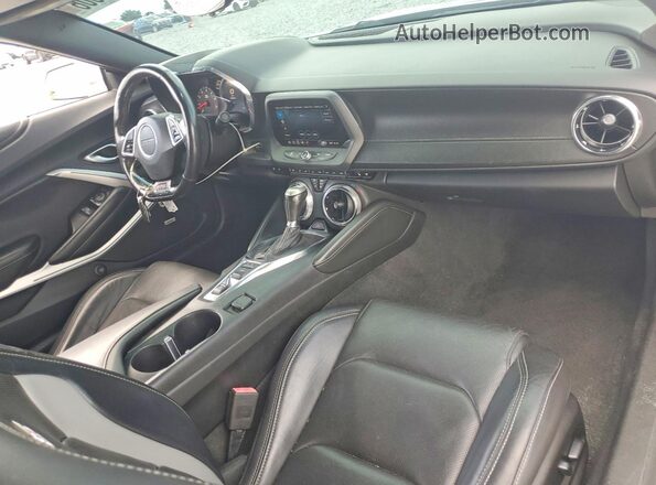 1G1FH3D72K0122897 2019 CHEVROLET CAMARO Gray Вид панелі приладів