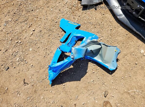 1G1FK1R68N0117083 2022 CHEVROLET CAMARO Blue Vista del compartimento del motor