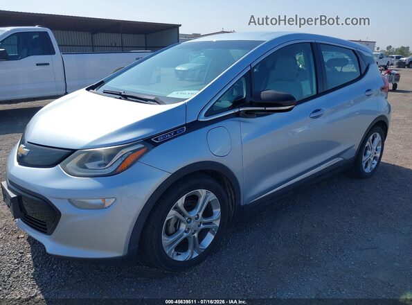1G1FW6S00J4131618 2018 CHEVROLET BOLT Silver Vista tres cuartos delantera izquierda