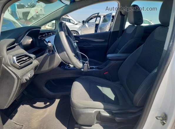 1G1FW6S01P4157296 2023 CHEVROLET BOLT Белый Вид салона спереди