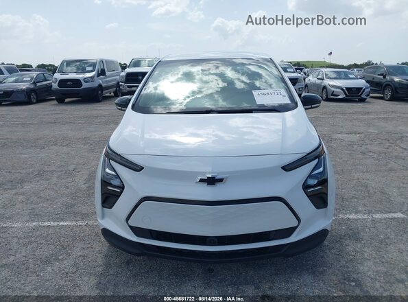1G1FW6S09N4124480 2022 CHEVROLET BOLT White Вид задньої частини салону