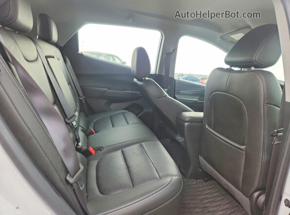1G1FX6S02P4200038 2023 CHEVROLET BOLT White Widok tylnych siedzeń